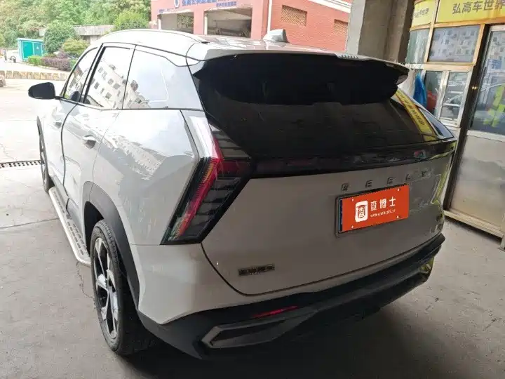 Geely Boyue L — миниатюра 4