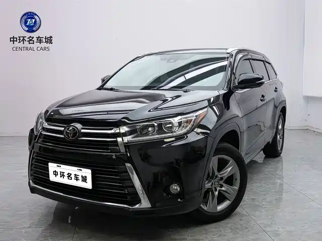 TOYOTA HIGHLANDER