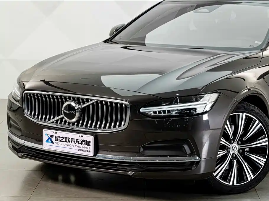 Volvo S90 — миниатюра 2