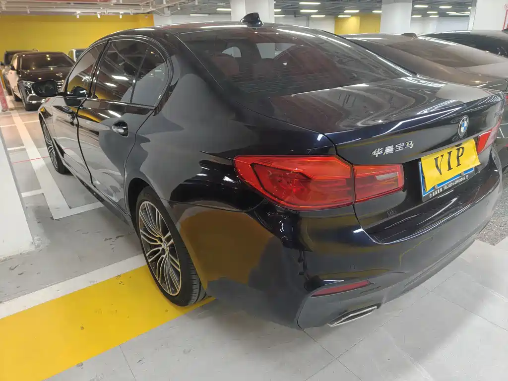 BMW 5 Series — миниатюра 14
