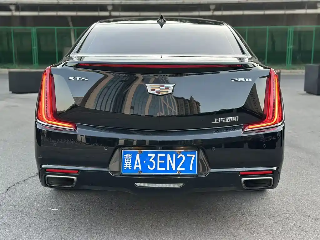 Cadillac XTS — миниатюра 5
