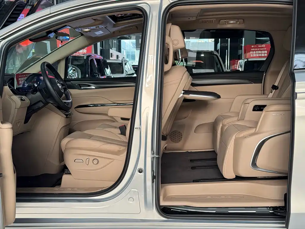 Buick GL8 Hybrid — миниатюра 22