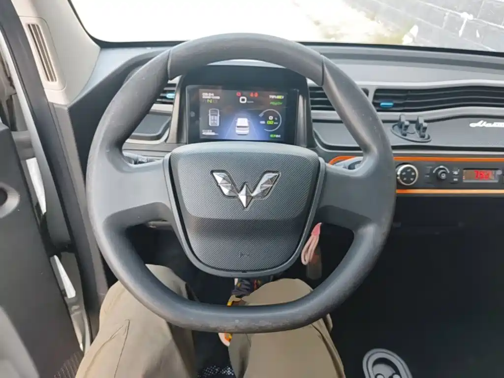 Wuling MINIEV — миниатюра 11