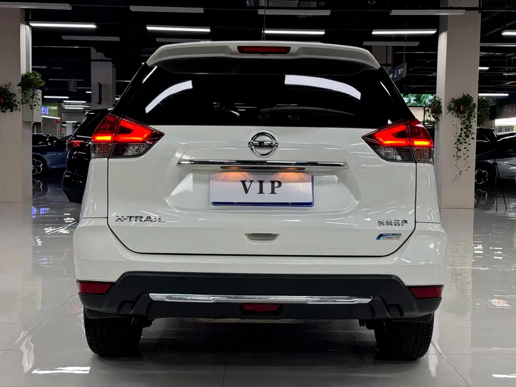 Nissan X-Trail — миниатюра 6