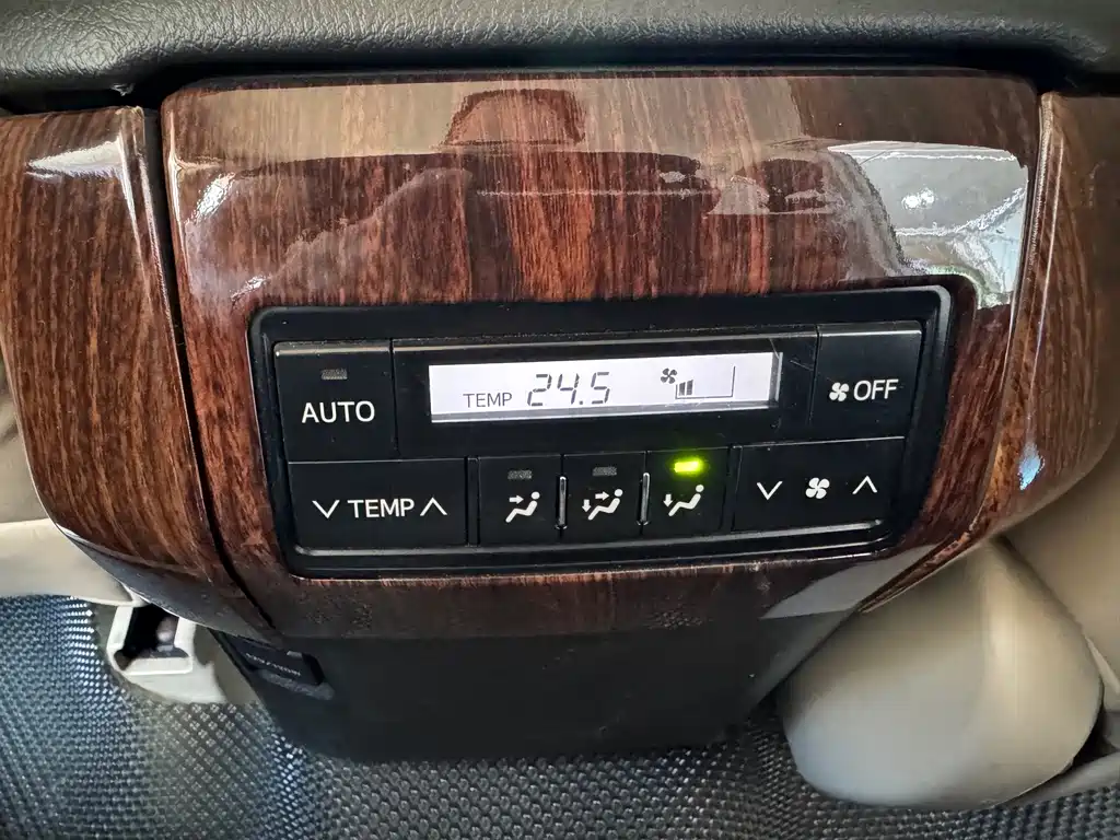 Toyota Prado (Import) — миниатюра 16