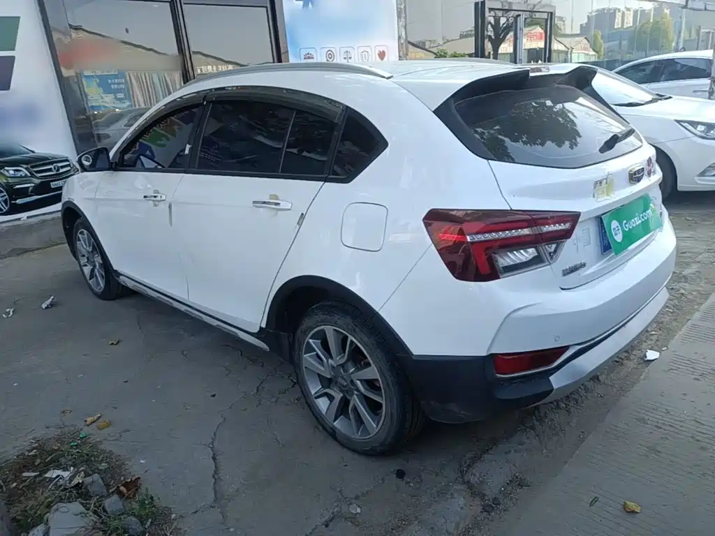 Geely Vision S1 — миниатюра 5