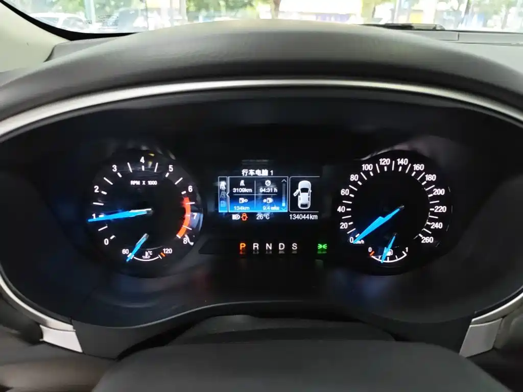 Ford Mondeo — миниатюра 12