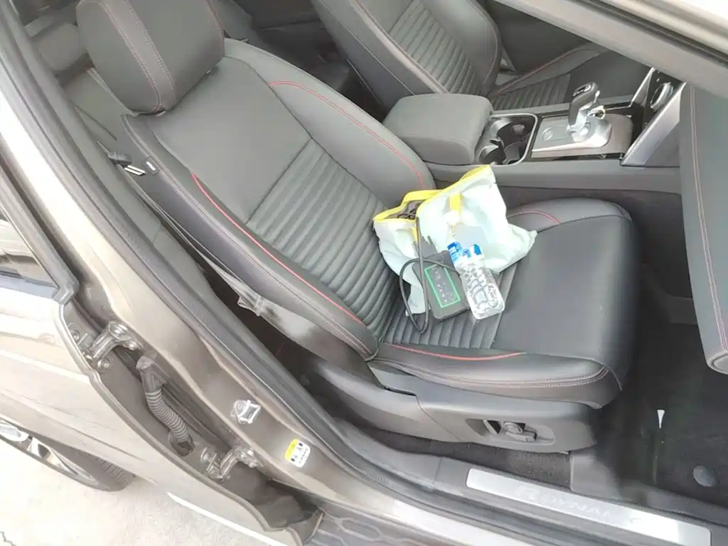 Land Rover Discovery Sport Hybrid — миниатюра 25