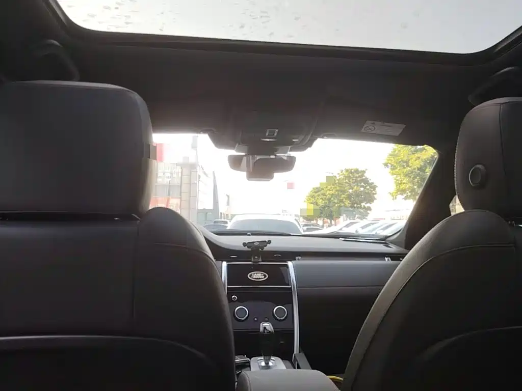 Land Rover Discovery Sport Hybrid — миниатюра 18