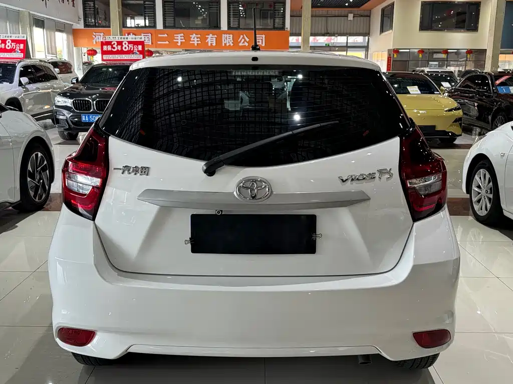 Toyota Vios FS — миниатюра 13