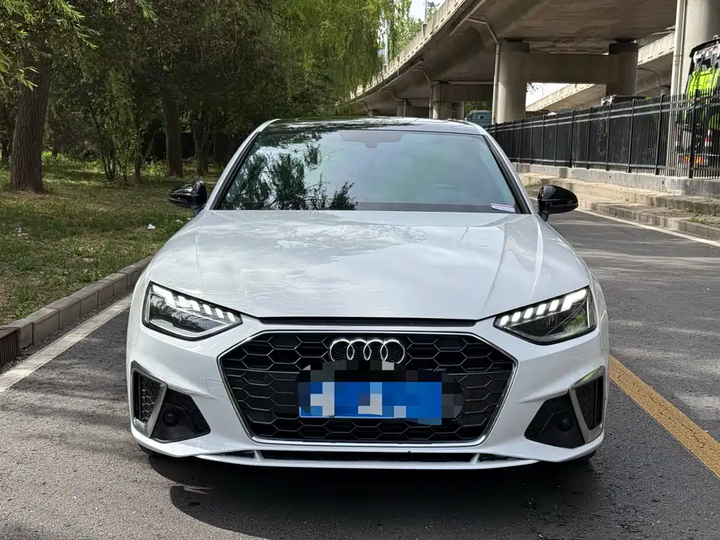 Audi A4L 2021