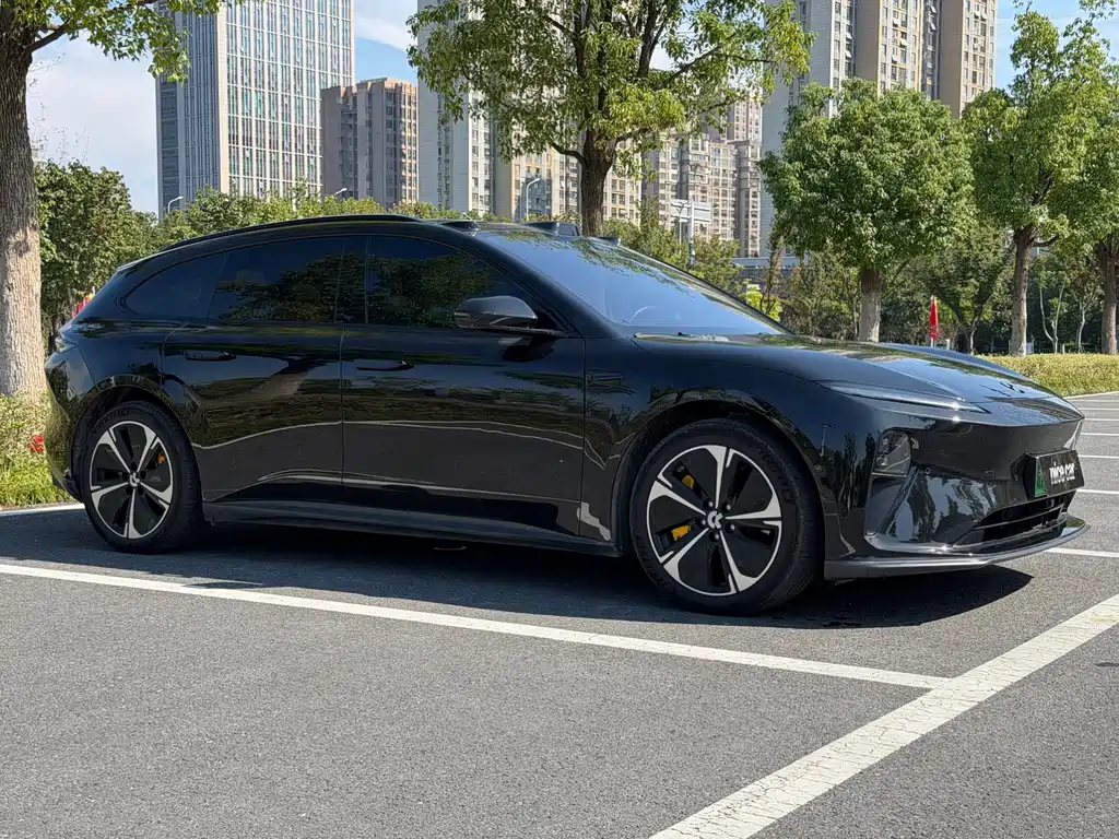 NIO ET5T — миниатюра 3