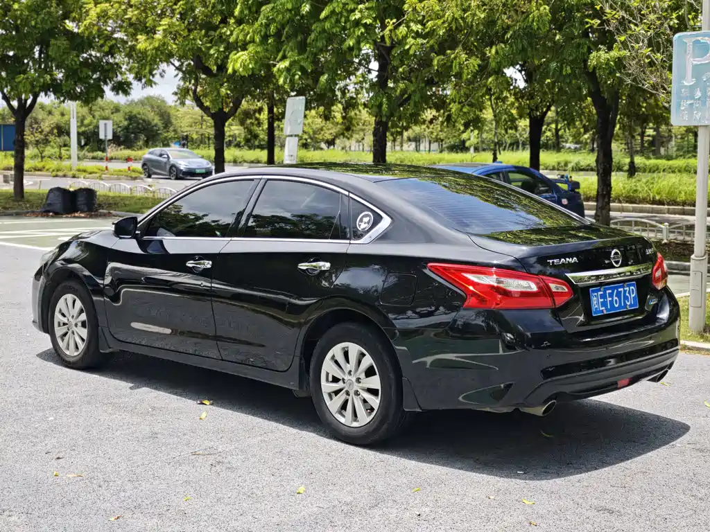 Nissan Teana — миниатюра 5