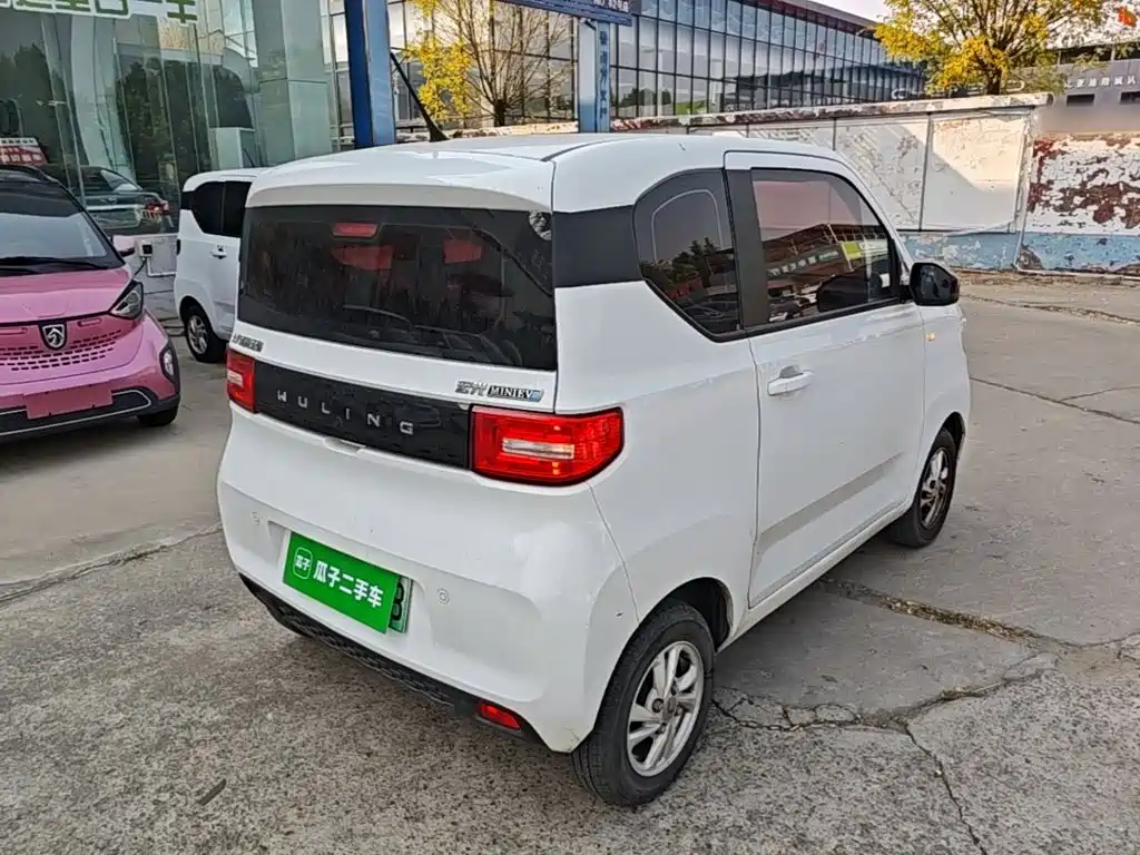 Wuling MINIEV — миниатюра 7