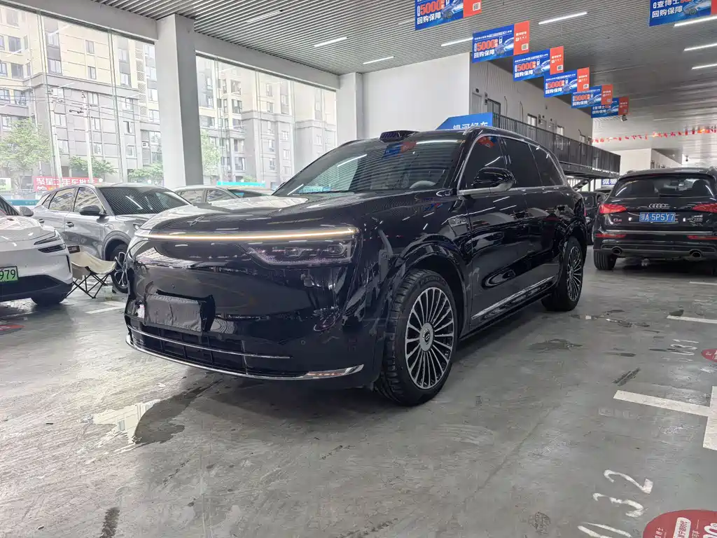 Aito 问界 AITO M8 2025