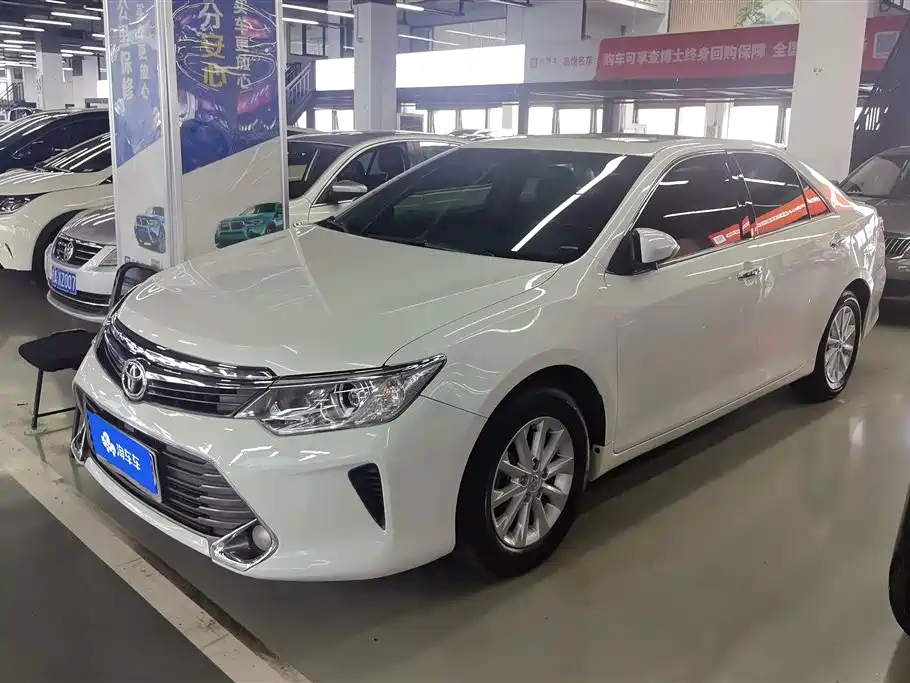 Toyota Camry 2015