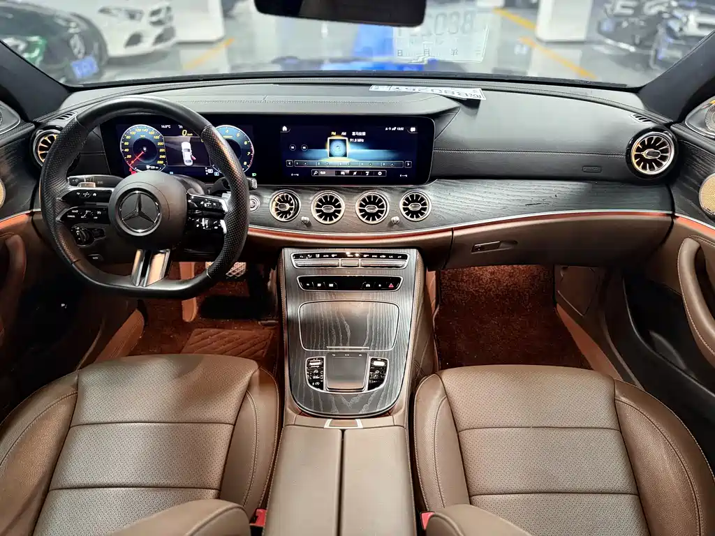 MERCEDES-BENZ E CLASS