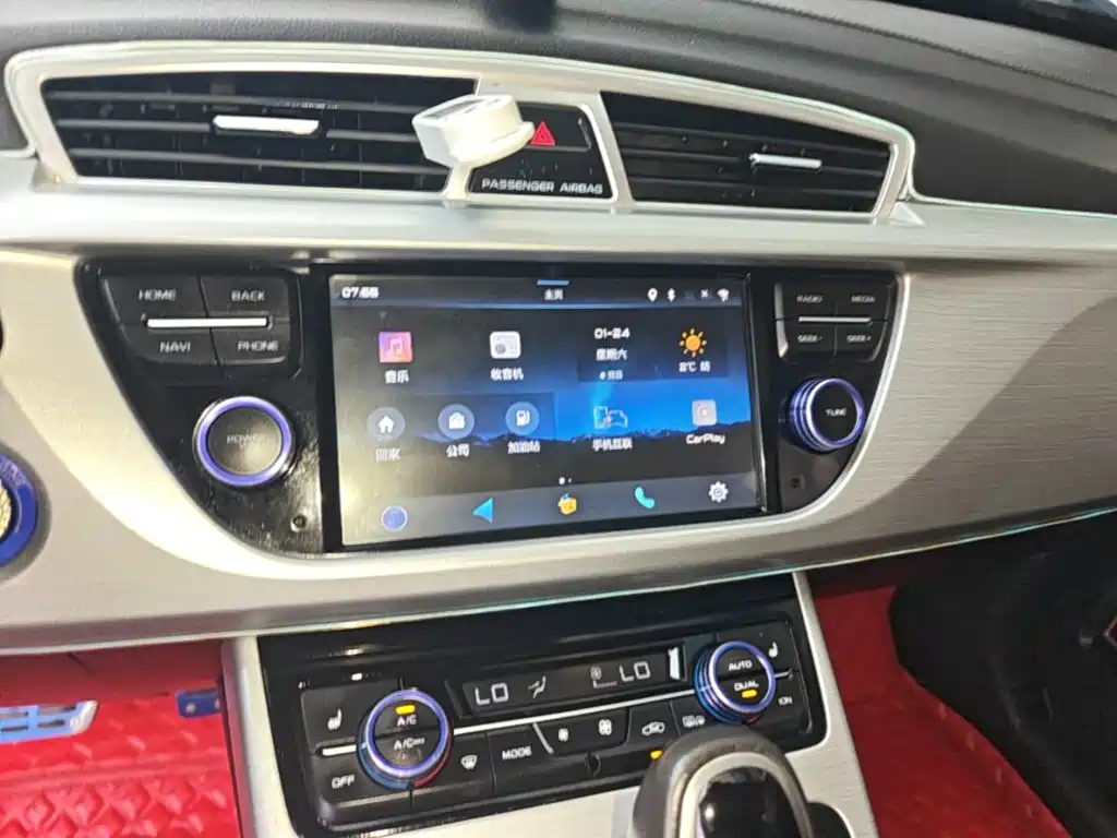 Geely Boyue — миниатюра 13