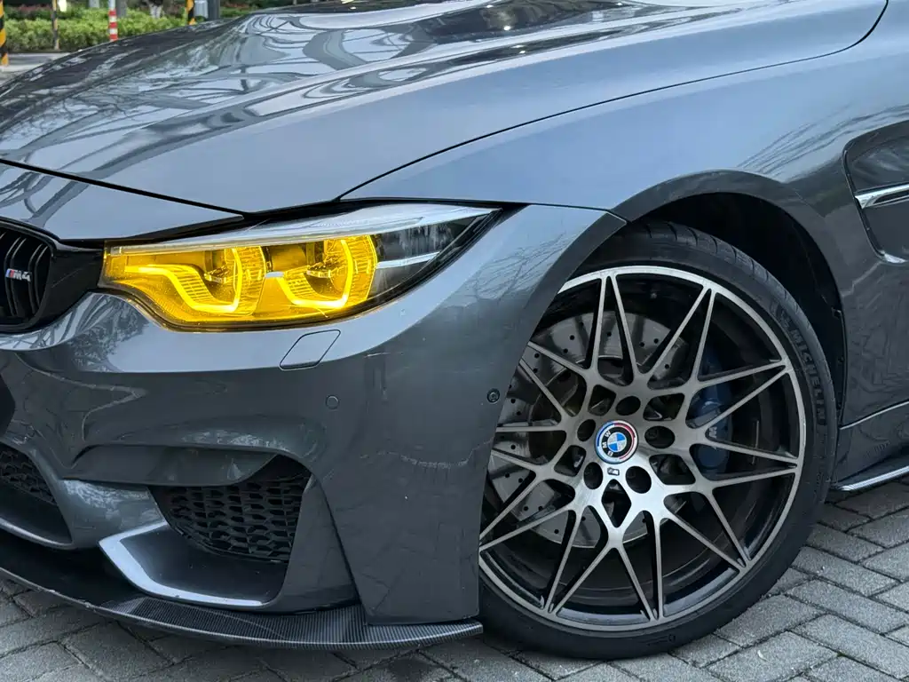 BMW M4 - фото 7