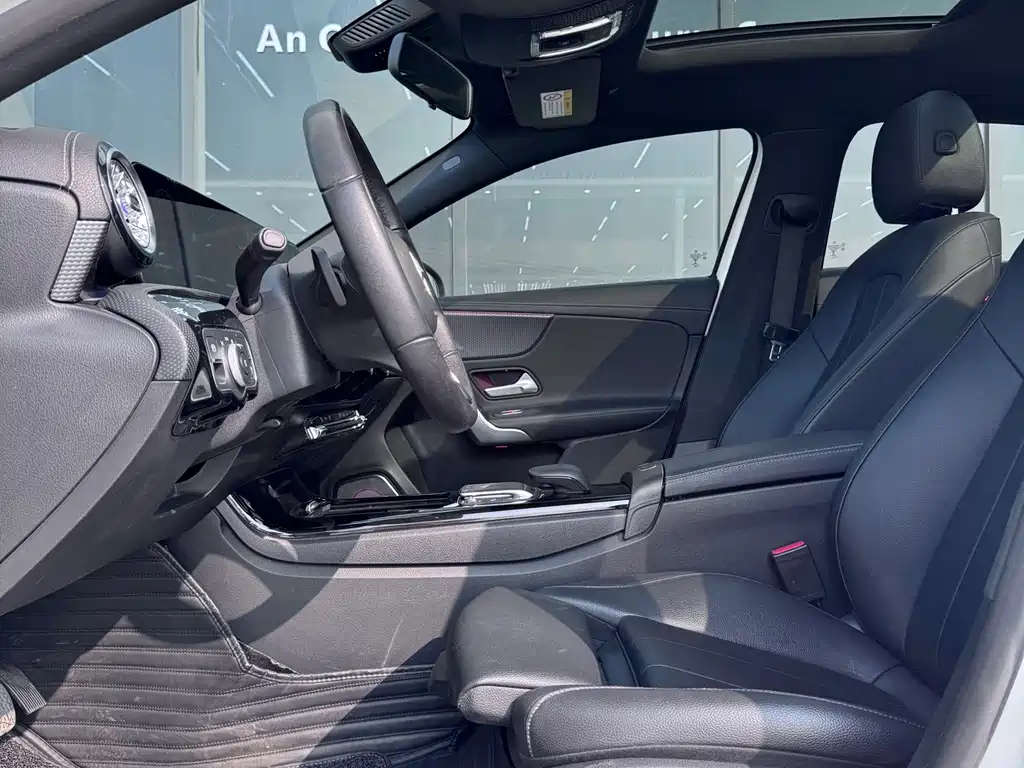 Mercedes-Benz A-Class — миниатюра 9