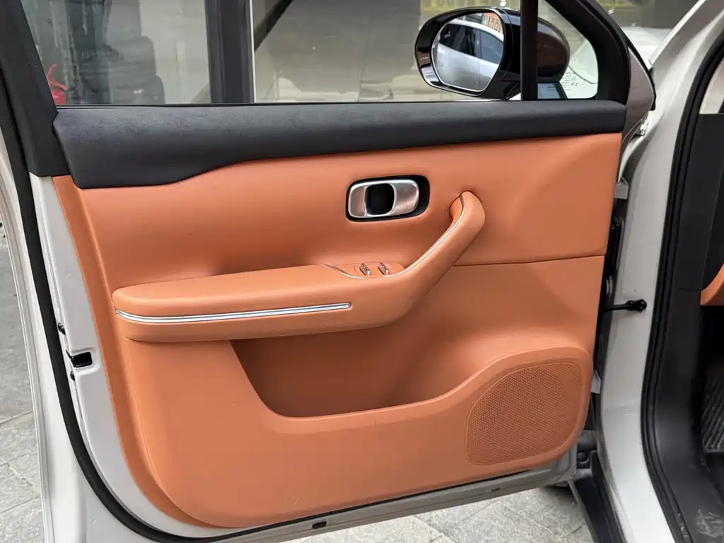 Leapmotor Leapmotor C10 — миниатюра 15