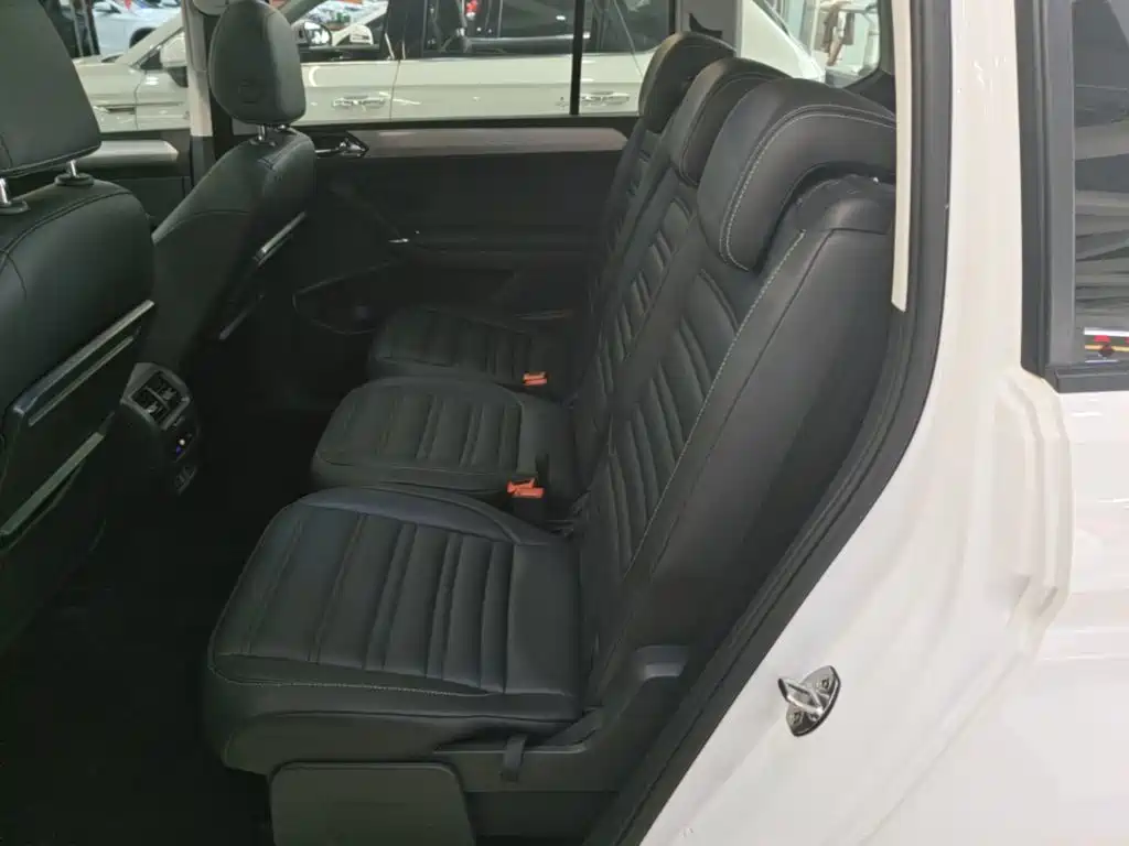 Volkswagen Touran — миниатюра 17