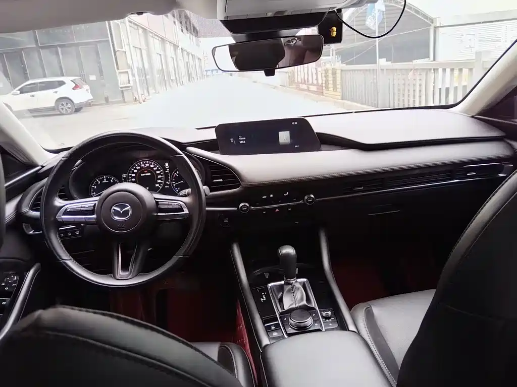 Mazda 3 Axela — миниатюра 8