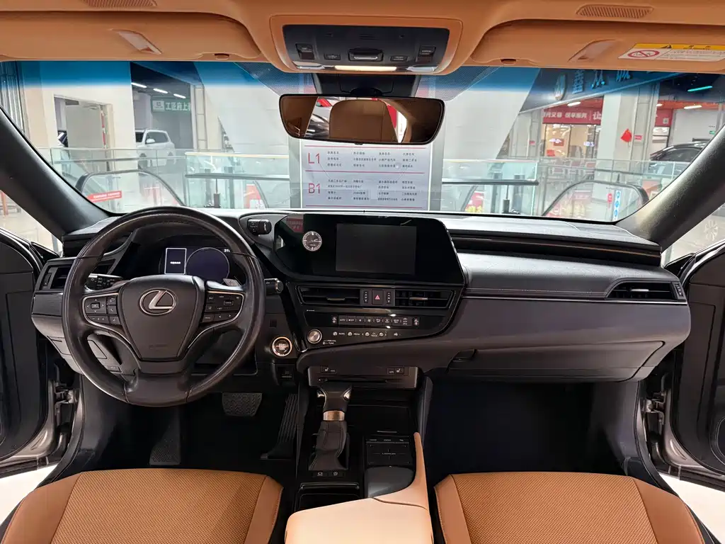 Lexus ES — миниатюра 5
