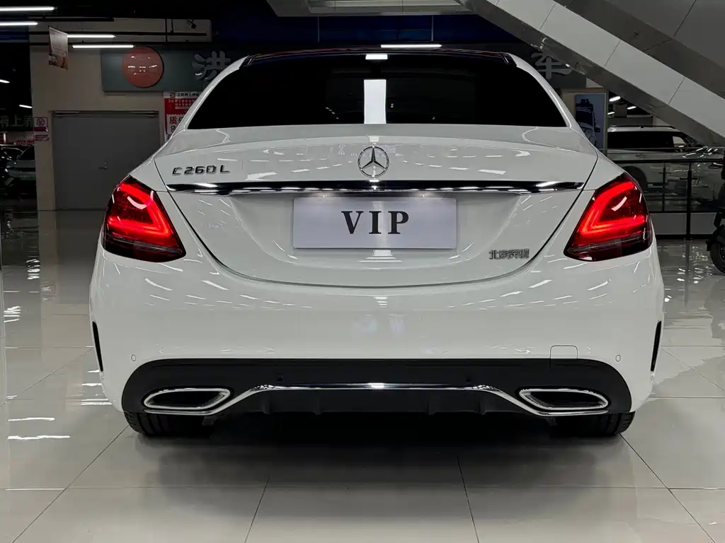 Mercedes-Benz C-Class — миниатюра 6