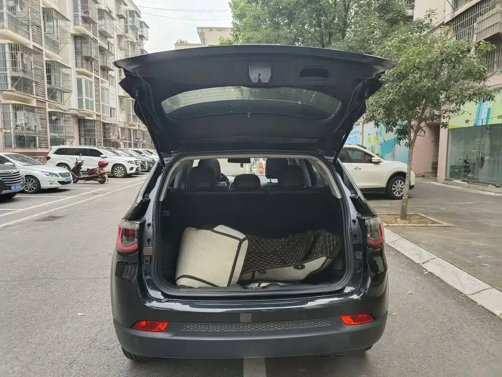 Jeep Compass — миниатюра 19
