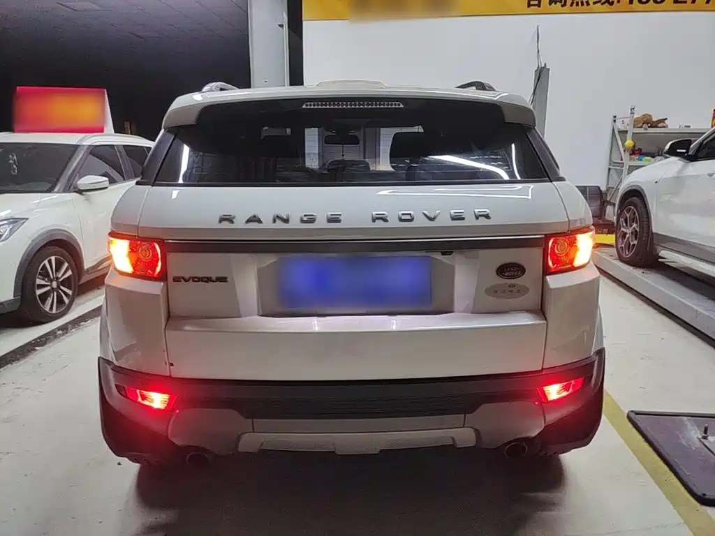 Land Rover Evoque — миниатюра 6