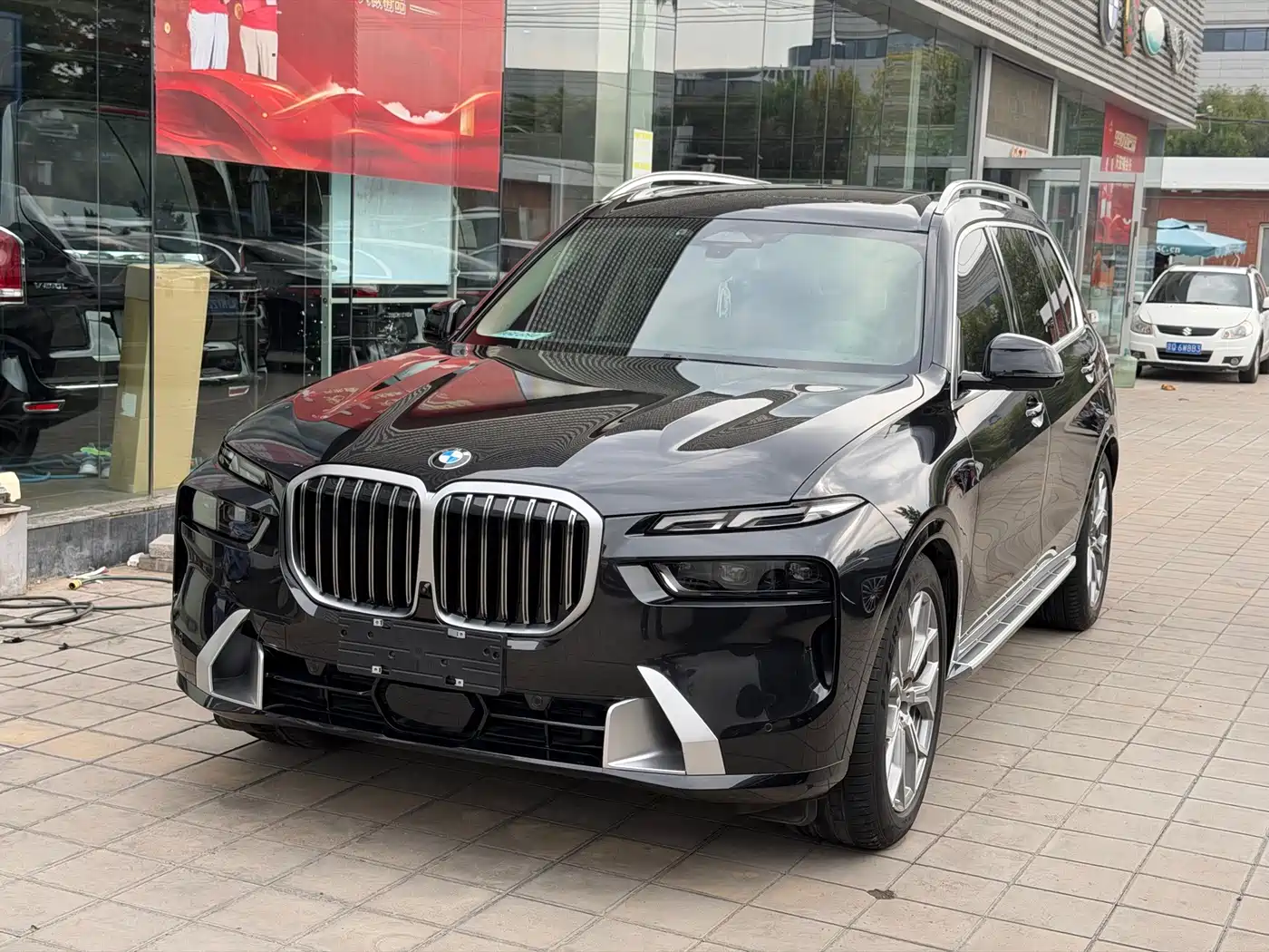 宝马X7 2023款 xDrive40i 领先型豪华套装 2024