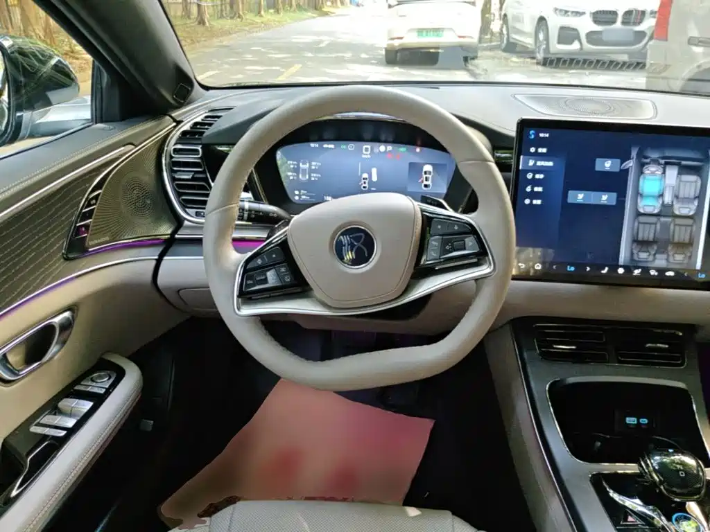 BYD Han — миниатюра 11
