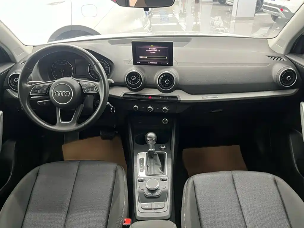 Audi Q2L — миниатюра 10