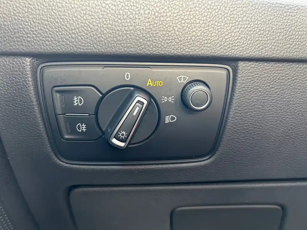 Volkswagen Viloran — миниатюра 20