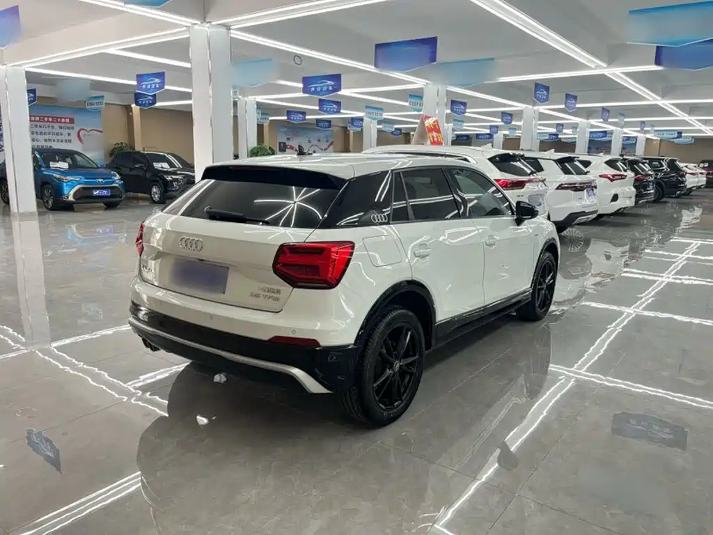 Audi Q2L — миниатюра 9