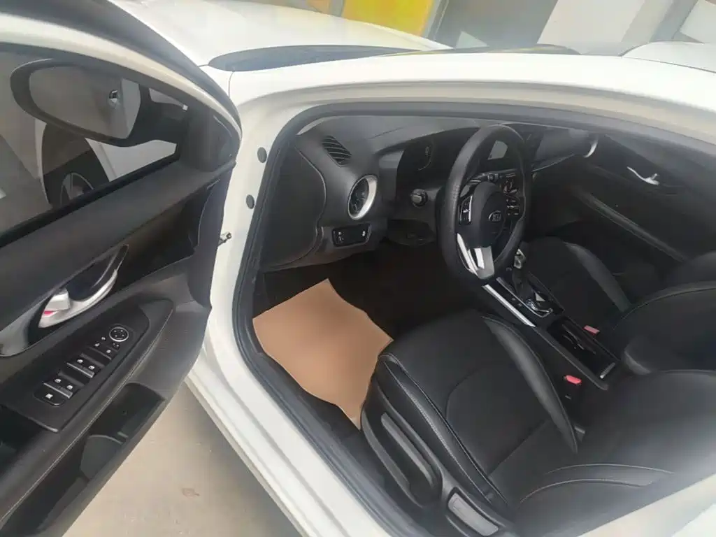 Kia K3 — миниатюра 16