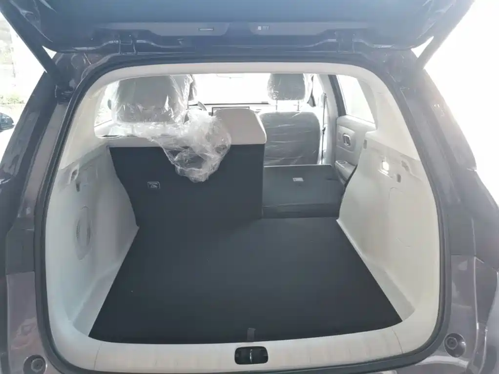 Leapmotor Leapmotor B10 — миниатюра 19