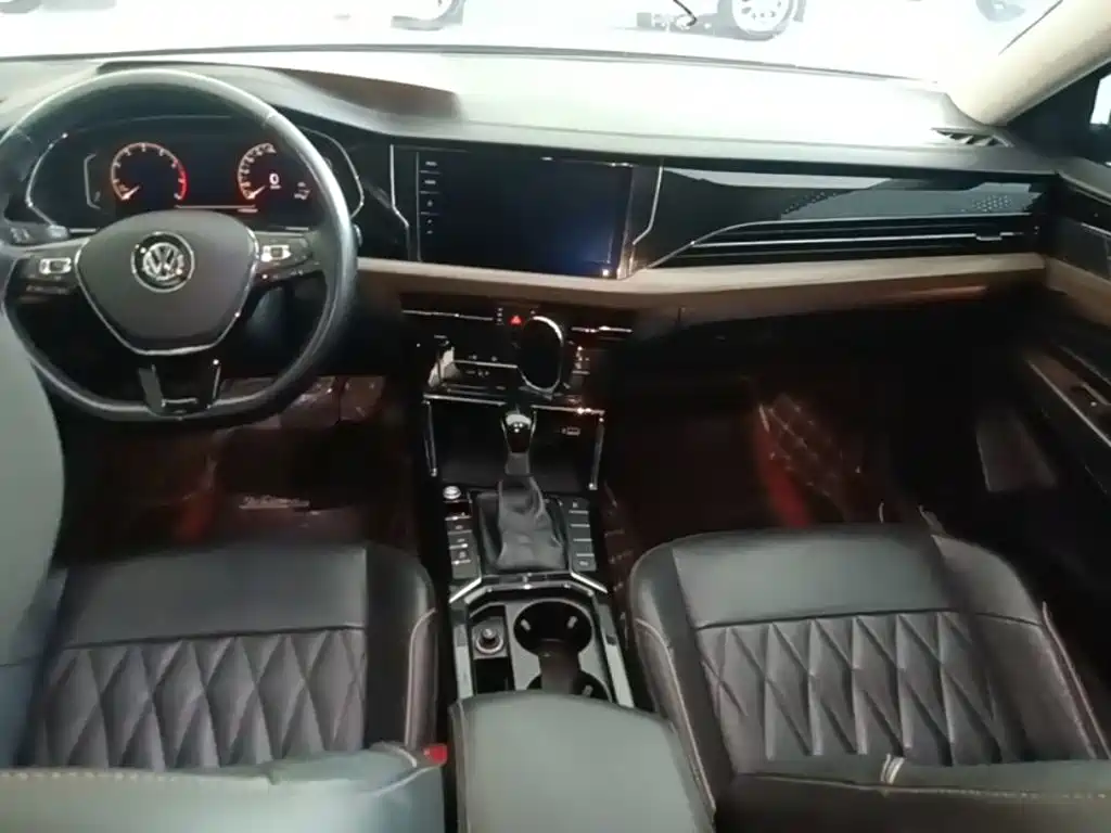 Volkswagen Passat — миниатюра 10