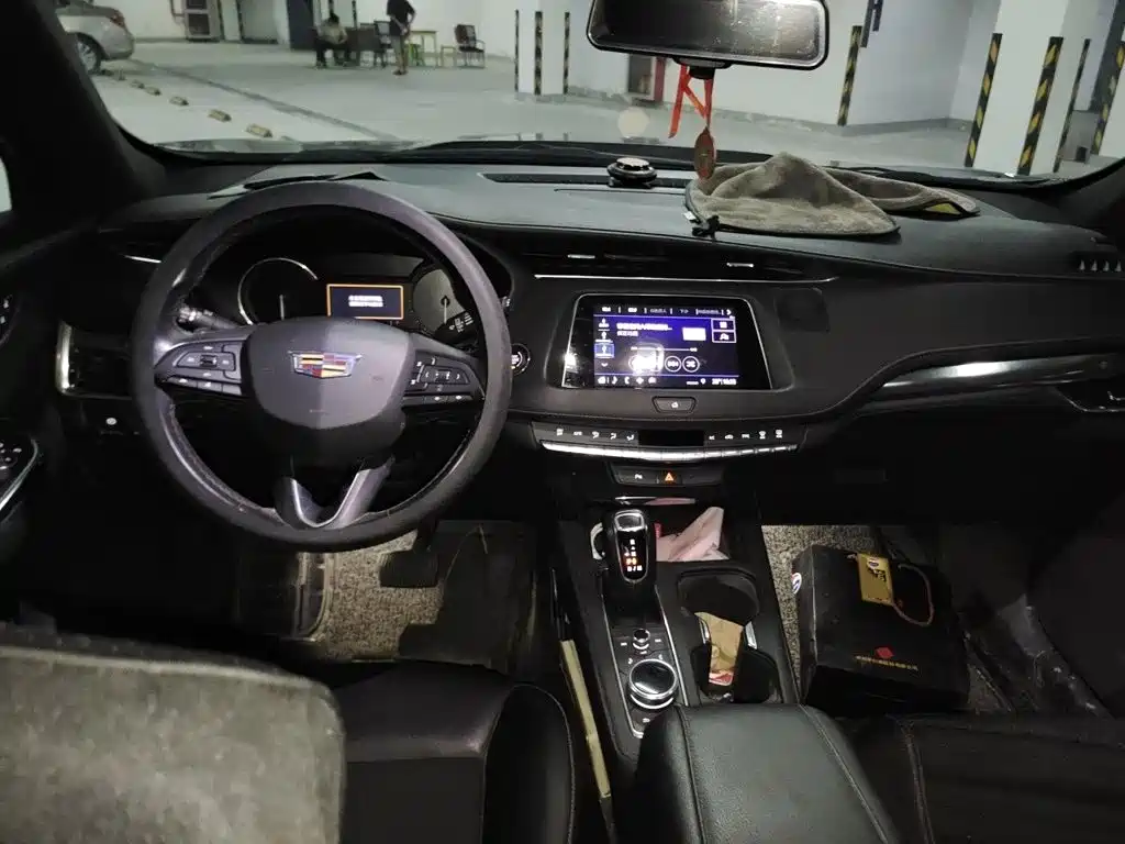 Cadillac XT4 — миниатюра 13