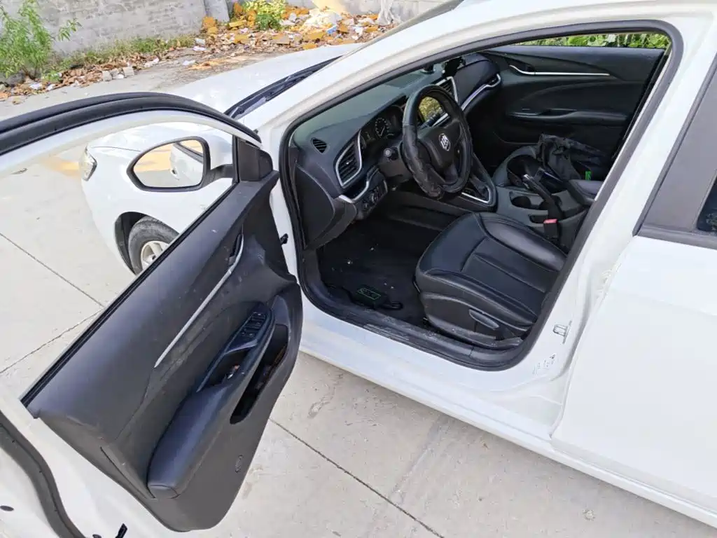 Buick Excelle — миниатюра 16