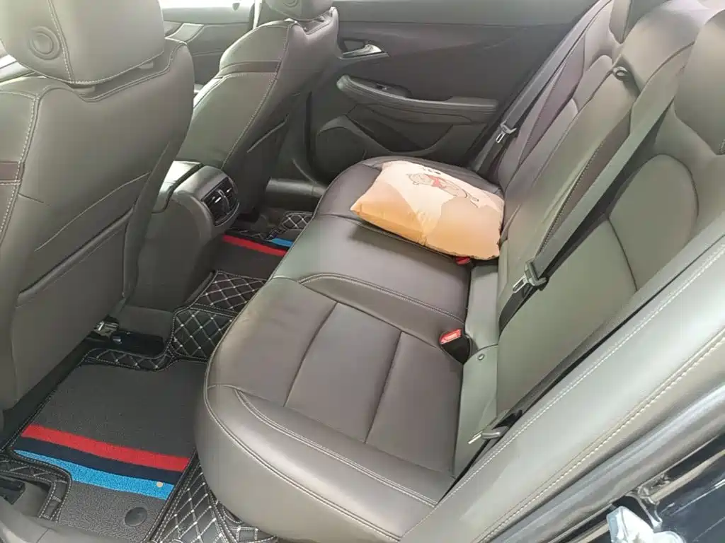 Chevrolet Malibu — миниатюра 17