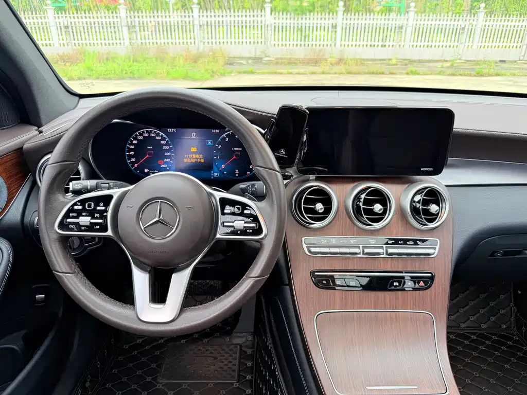 Mercedes-Benz GLC — фотографии объявления, Фото 17