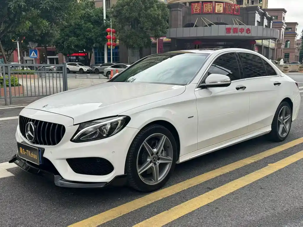 Mercedes-Benz C-Class 2018
