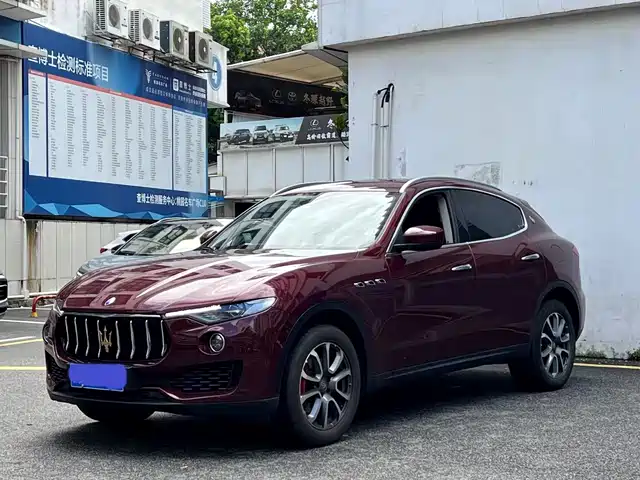 maserati levante