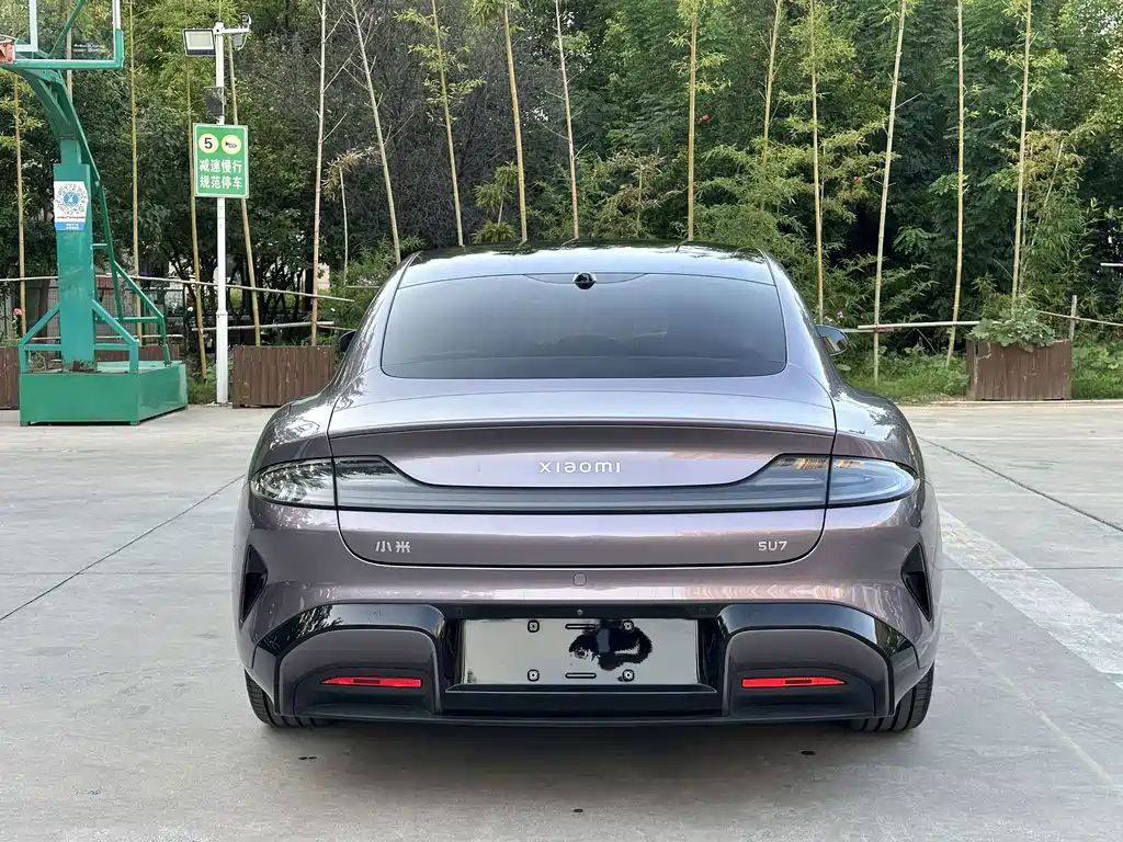 Xiaomi SU7 — миниатюра 4