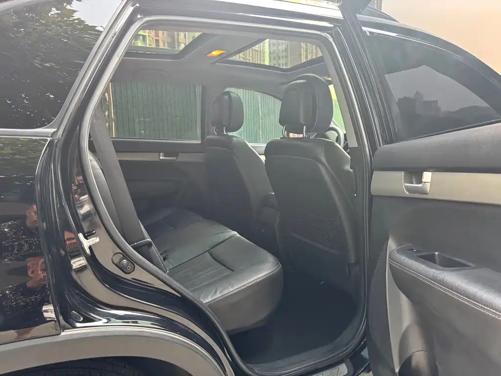 Kia Sorento — миниатюра 10