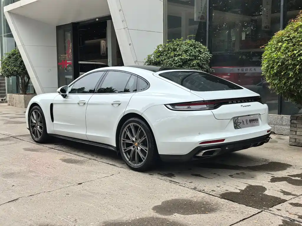 Porsche Panamera — миниатюра 4