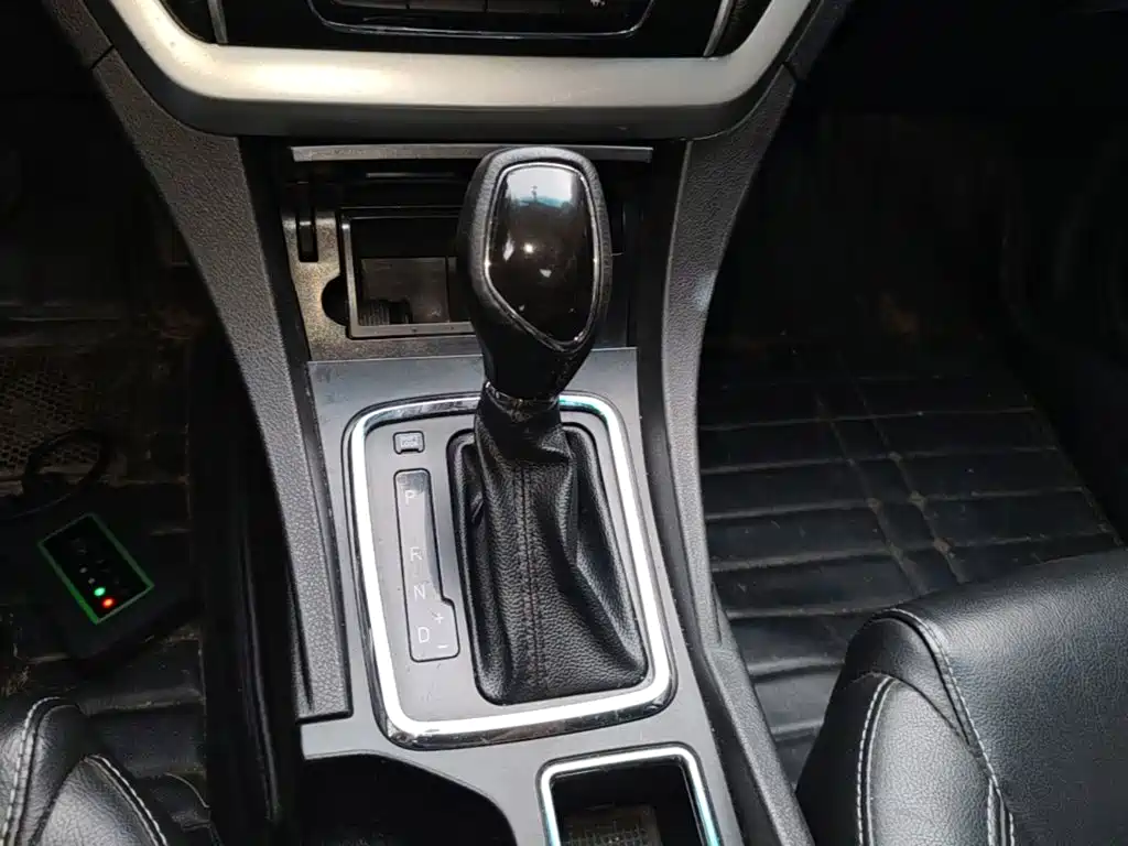 Geely Emgrand — миниатюра 19
