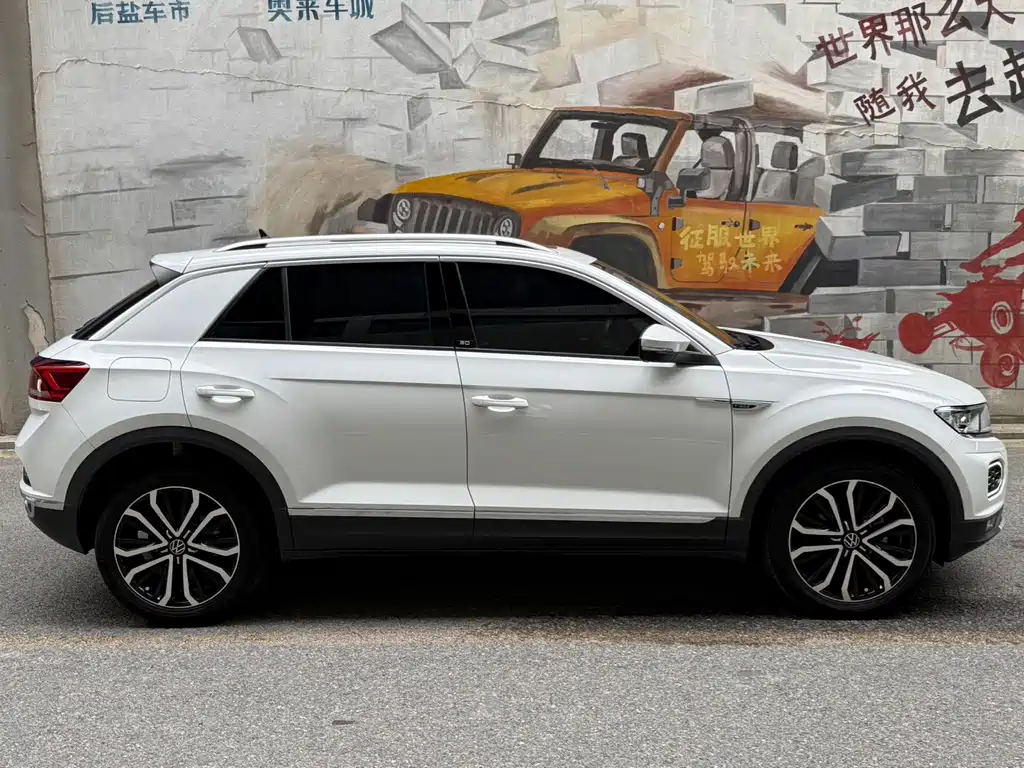 Volkswagen T-Roc — миниатюра 7